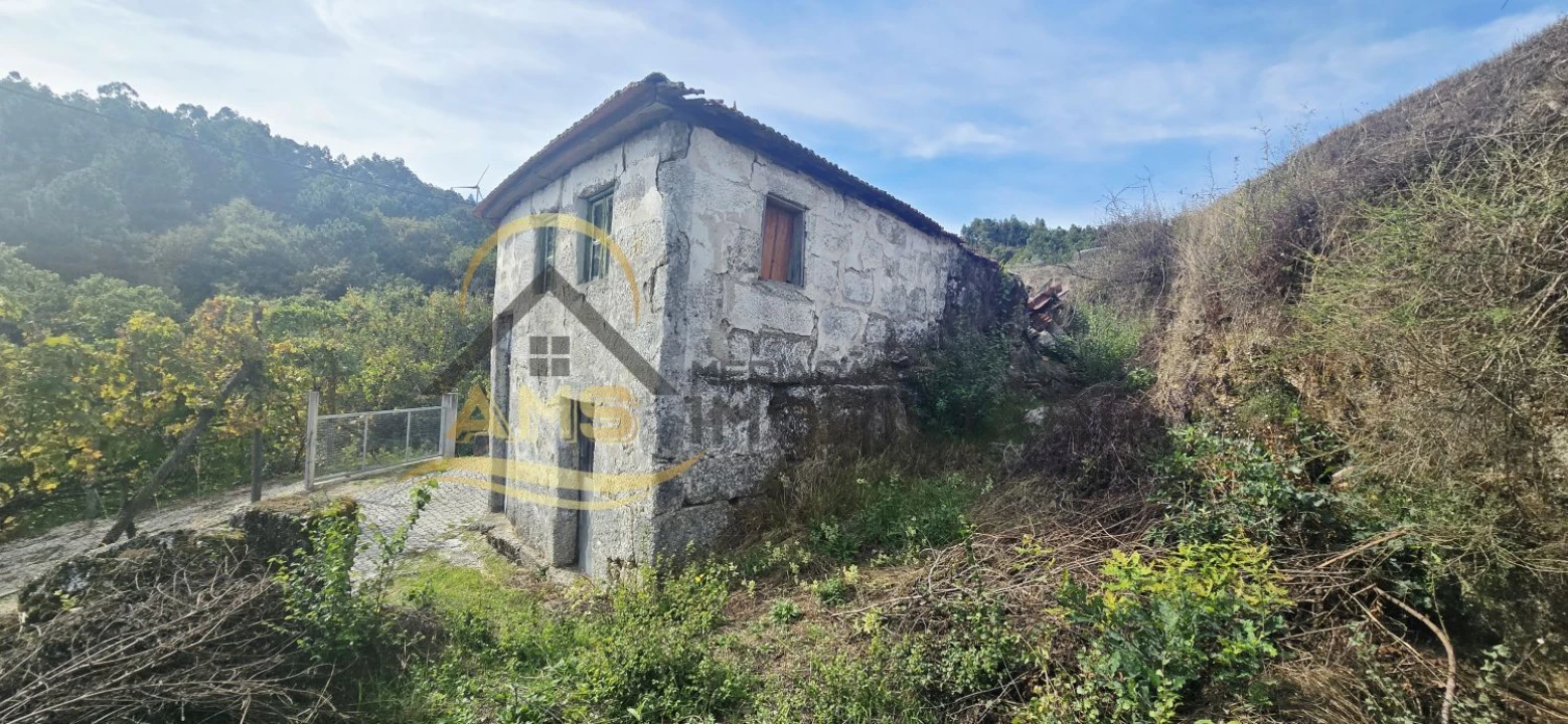 Moradia T3 para Venda em Vale de Bouro Foto 7