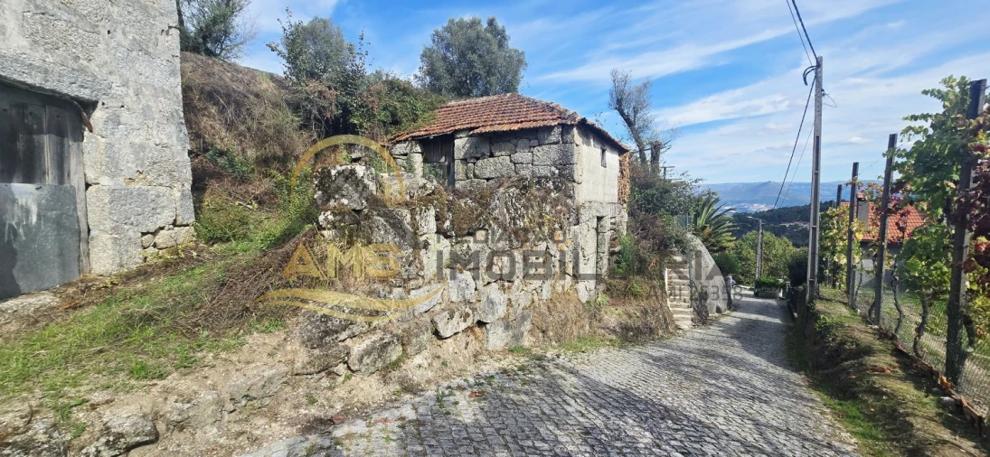 Moradia T3 para Venda em Vale de Bouro Foto 9