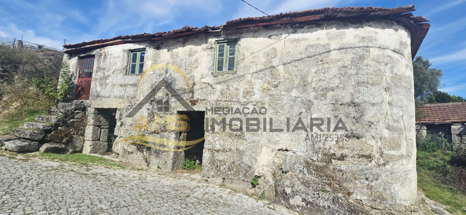 Moradia T3 para Venda em Vale de Bouro Foto 19