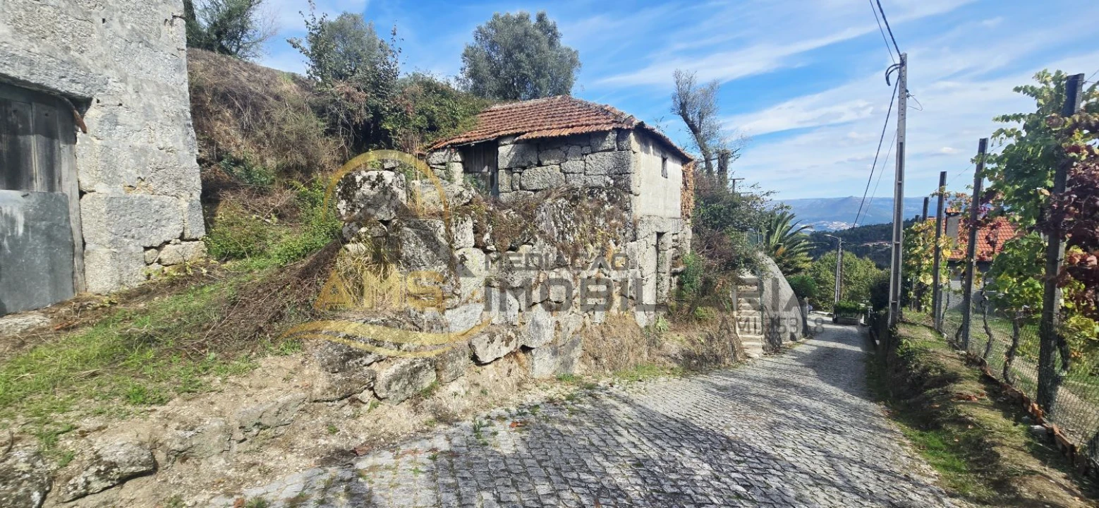 Moradia T3 para Venda em Vale de Bouro Foto 11