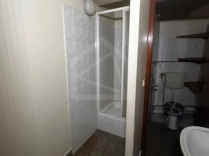 Loja para Venda em Candoso Santiago e Mascotelos Foto 14