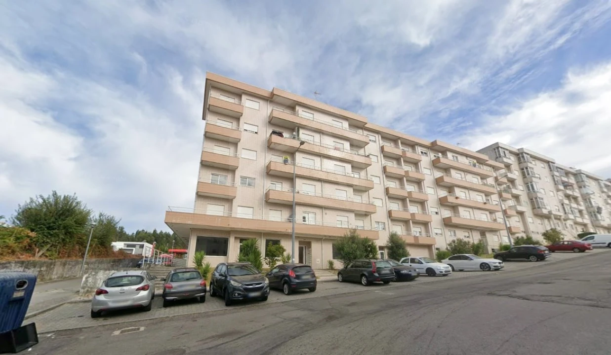 Apartamento T3 para Venda em O. Azeméis, Riba-Ul, Ul, Macinhata Seixa, Madail Foto 4