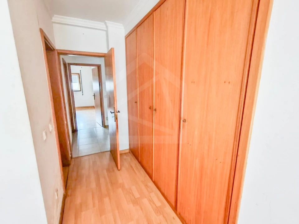 Apartamento T3 para Venda em O. Azeméis, Riba-Ul, Ul, Macinhata Seixa, Madail Foto 4