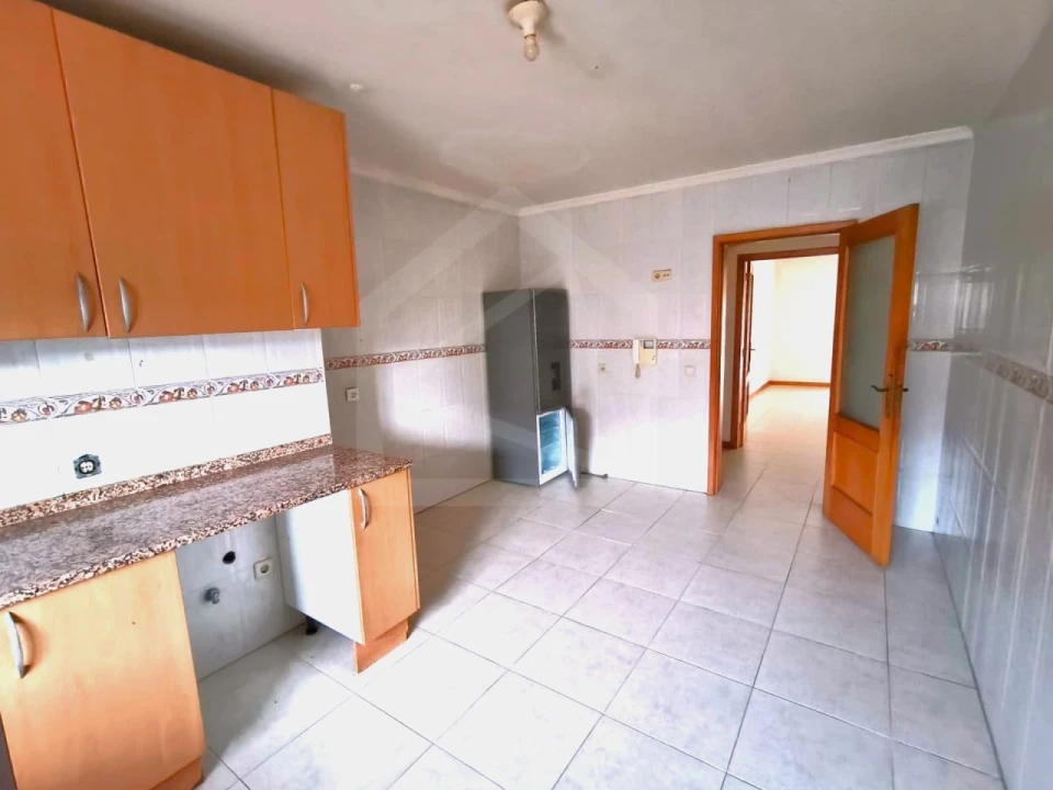 Apartamento T3 para Venda em O. Azeméis, Riba-Ul, Ul, Macinhata Seixa, Madail Foto 16