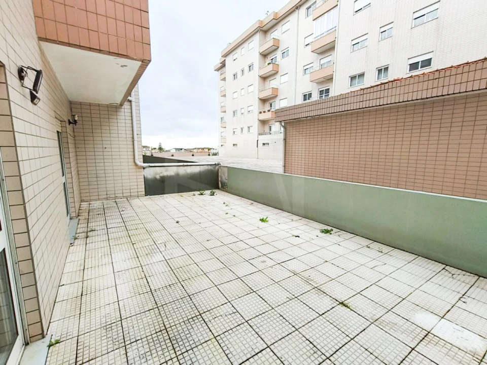 Apartamento T3 para Venda em O. Azeméis, Riba-Ul, Ul, Macinhata Seixa, Madail Foto 19