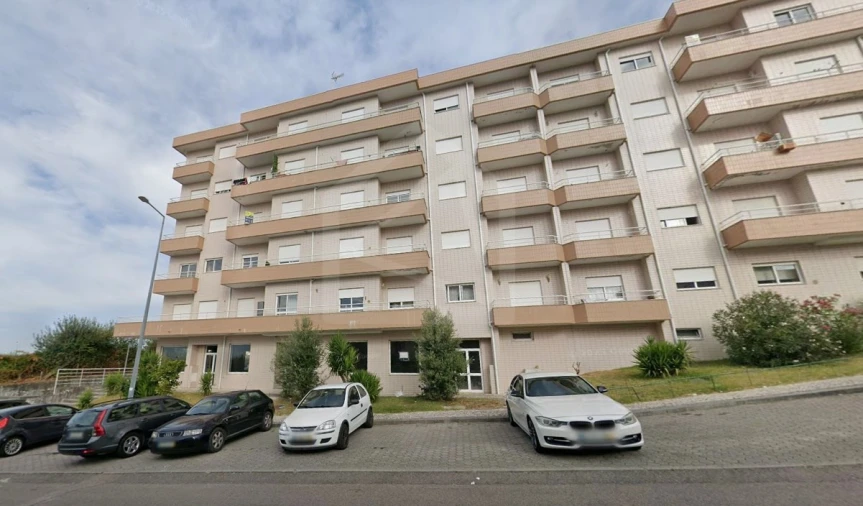 Apartamento T3 para Venda em O. Azeméis, Riba-Ul, Ul, Macinhata Seixa, Madail Foto 2