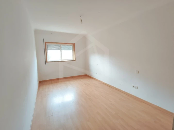 Apartamento T3 para Venda em O. Azeméis, Riba-Ul, Ul, Macinhata Seixa, Madail Foto 6