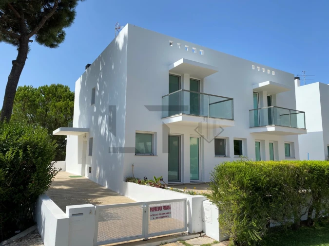 Moradia T4 para Venda em Carvalhal Foto 3