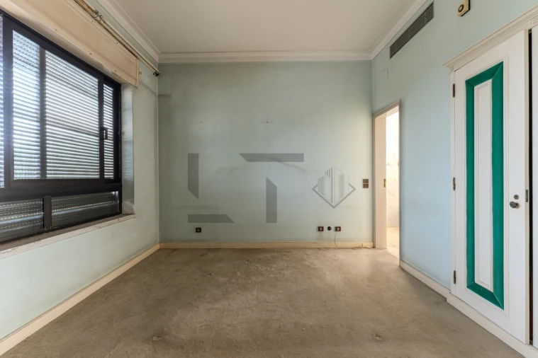 Moradia T11 para Venda em Carcavelos e Parede Foto 25