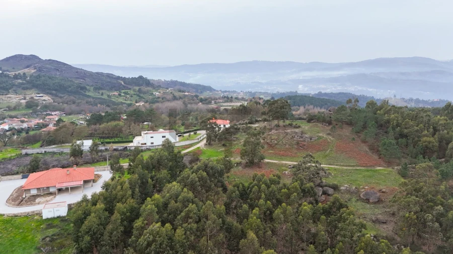 Moradia T5 para Venda em Avessadas e Rosém Foto 10