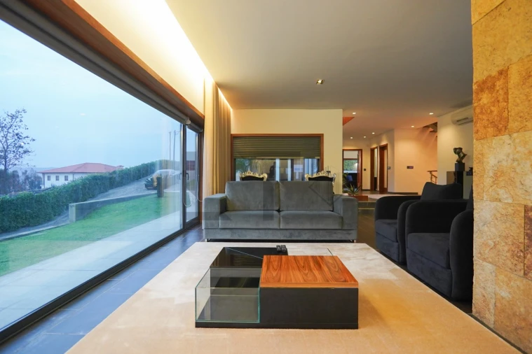 Moradia T5 para Venda em Avessadas e Rosém Foto 17