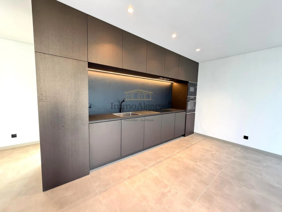 Moradia T3 para Venda em Albufeira e Olhos de Água Foto 9