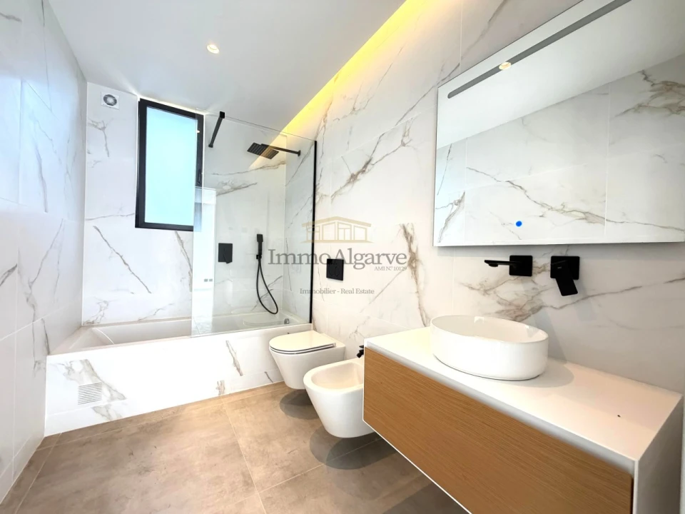 Moradia T3 para Venda em Albufeira e Olhos de Água Foto 18