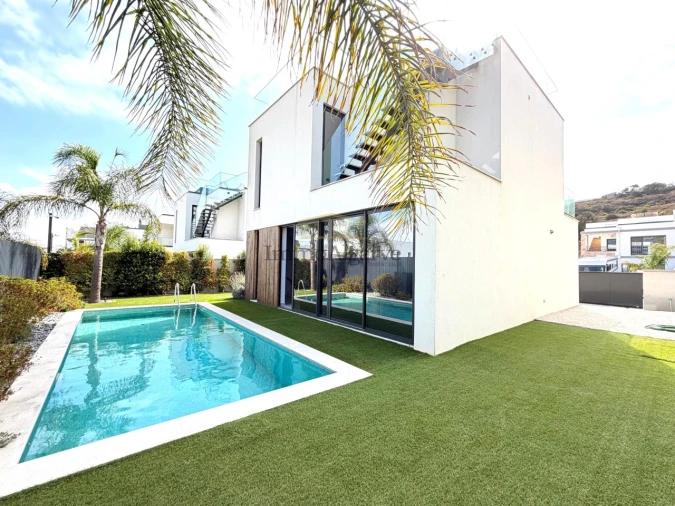 Moradia T3 para Venda em Albufeira e Olhos de Água Foto 2