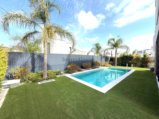 Moradia T3 para Venda em Albufeira e Olhos de Água Foto 6