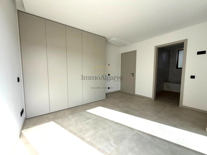 Moradia T3 para Venda em Albufeira e Olhos de Água Foto 17