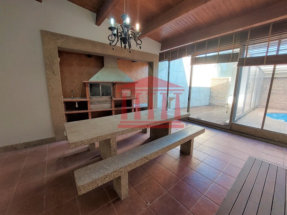 Moradia T3 para Venda em Campo e Tamel (São Pedro Fins) Foto 28