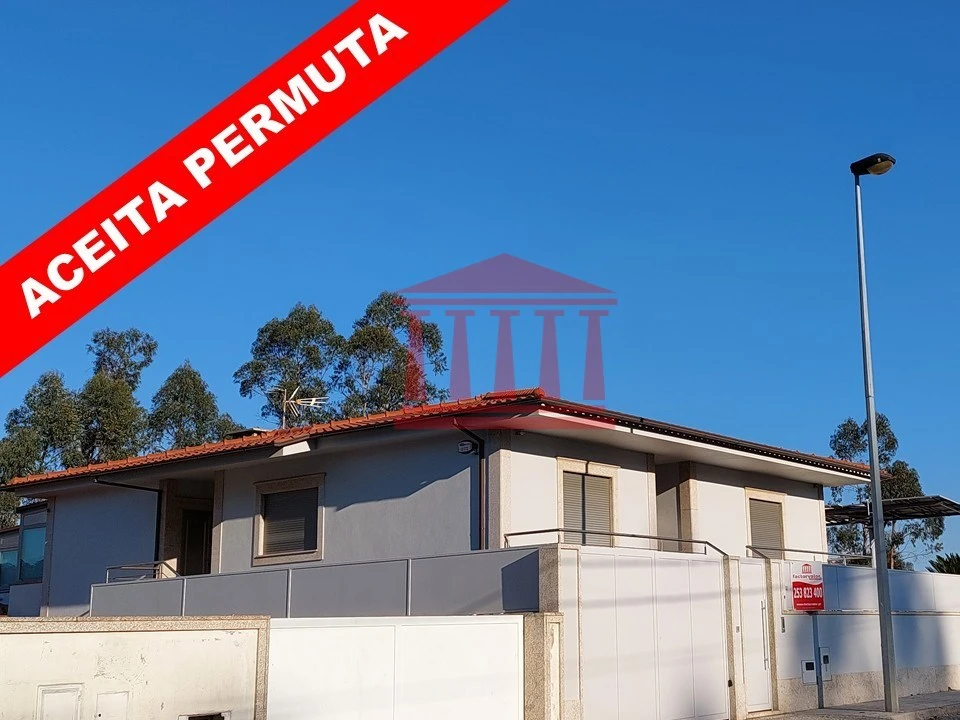 Moradia T3 para Venda em Campo e Tamel (São Pedro Fins) Foto 1