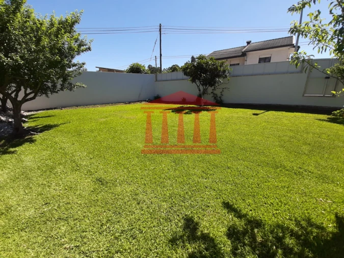 Moradia T5 para Venda em Campo e Tamel (São Pedro Fins) Foto 35