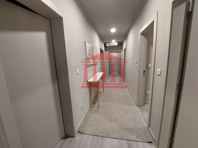 Moradia T5 para Venda em Campo e Tamel (São Pedro Fins) Foto 13