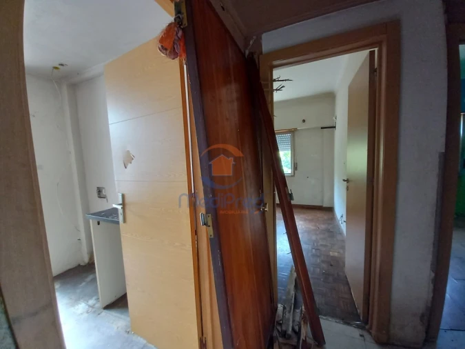 Apartamento T2 para Venda em Póvoa de Santo Adrião e Olival Basto Foto 4
