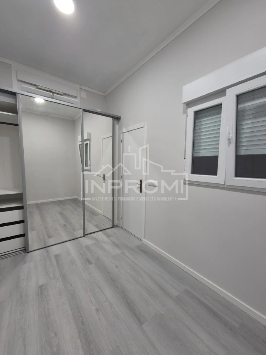 Apartamento T1 para Venda em Queluz e Belas Foto 15