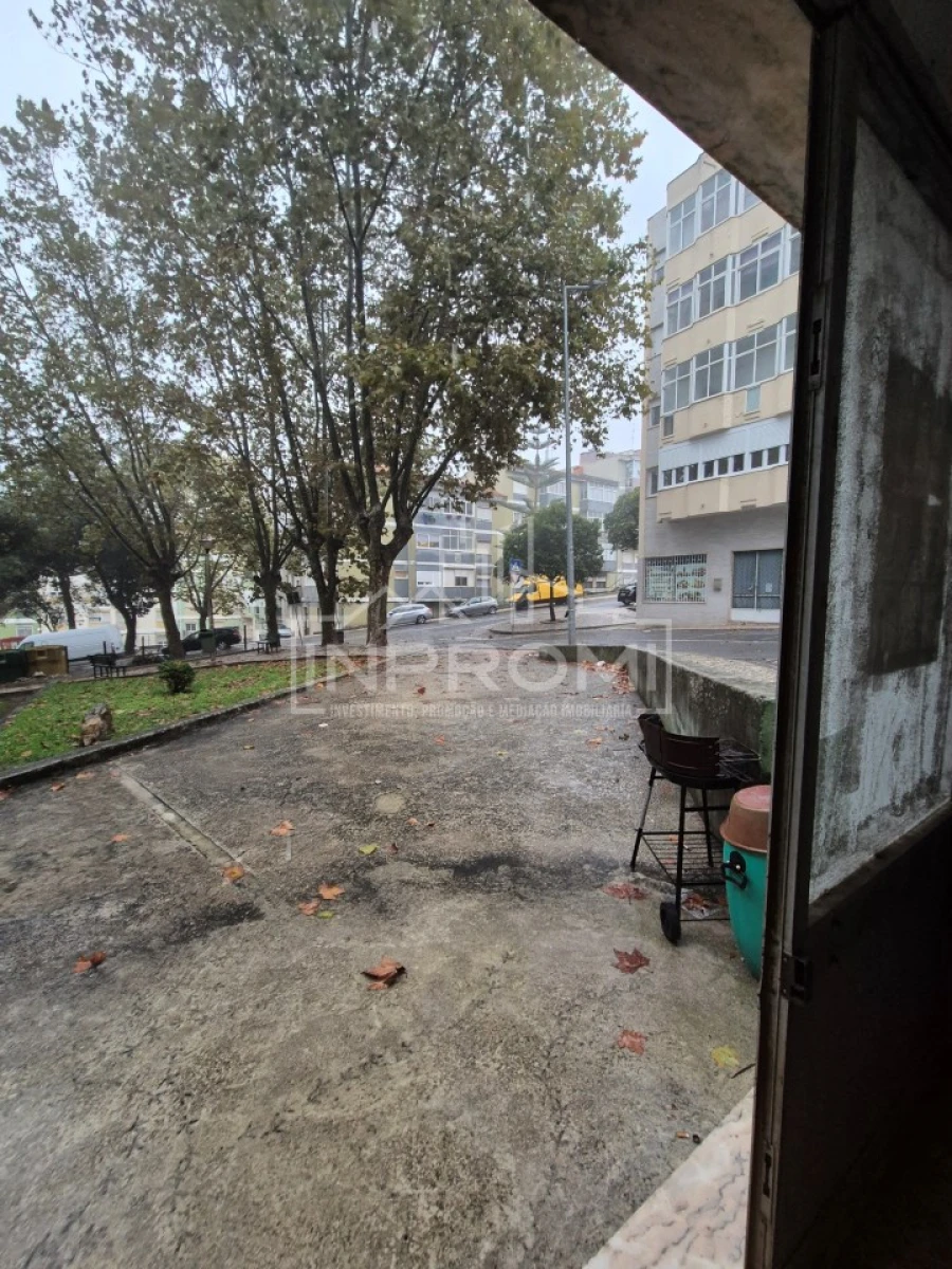 Loja para Arrendamento em Agualva e Mira-Sintra Foto 15