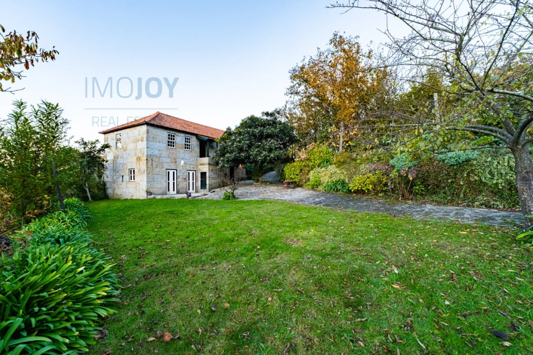 Quinta T3 para Venda em Oliveira do Douro Foto 25