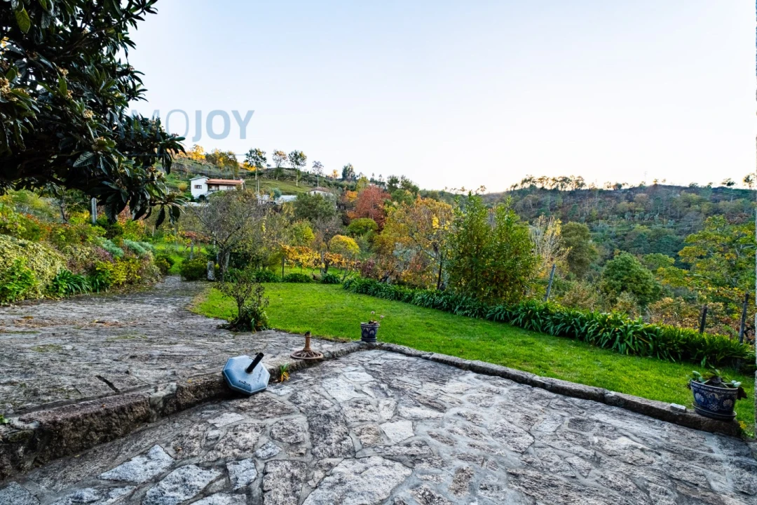 Quinta T3 para Venda em Oliveira do Douro Foto 29