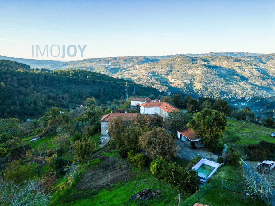 Quinta T3 para Venda em Oliveira do Douro Foto 36