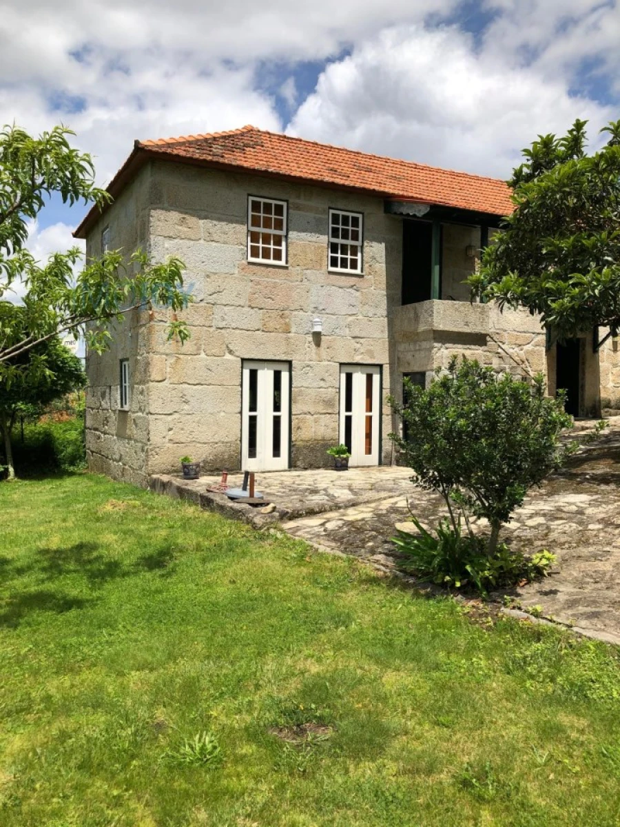 Quinta T3 para Venda em Oliveira do Douro Foto 46