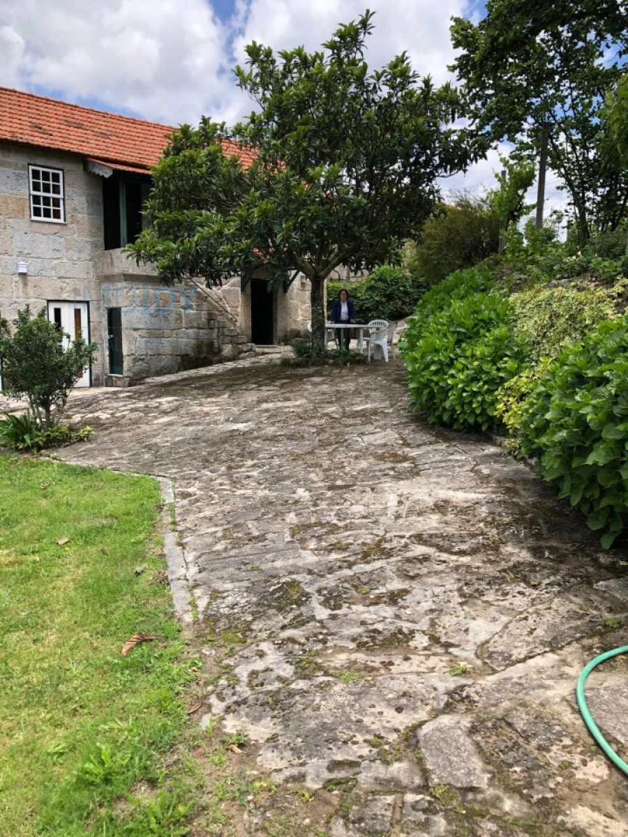 Quinta T3 para Venda em Oliveira do Douro Foto 55