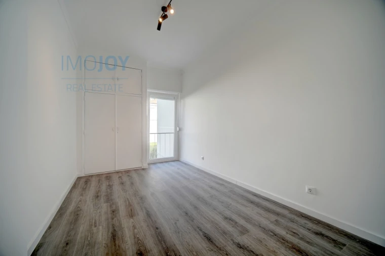 Apartamento T3 para Venda em Vila Franca de Xira Foto 18