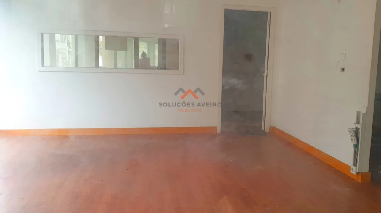 Loja para Venda em Vagos e Santo António Foto 2