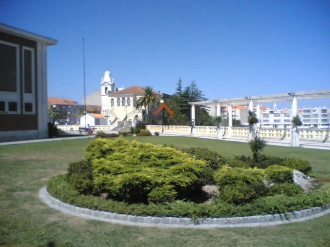 Loja para Venda em Vagos e Santo António Foto 3