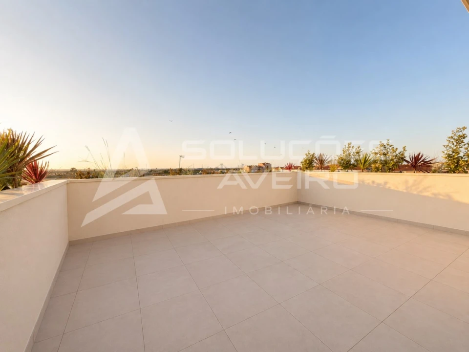 Apartamento T3 para Venda em Glória e Vera Cruz Foto 5