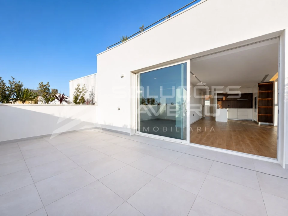 Apartamento T3 para Venda em Glória e Vera Cruz Foto 14