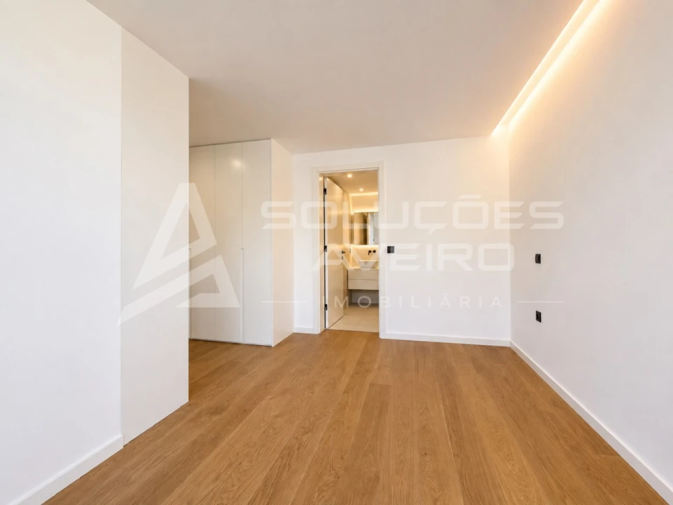 Apartamento T3 para Venda em Glória e Vera Cruz Foto 22
