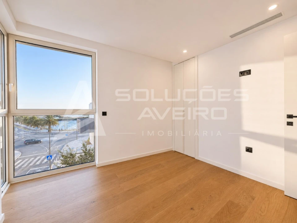 Apartamento T3 para Venda em Glória e Vera Cruz Foto 32