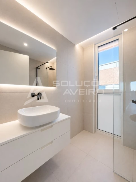 Apartamento T3 para Venda em Glória e Vera Cruz