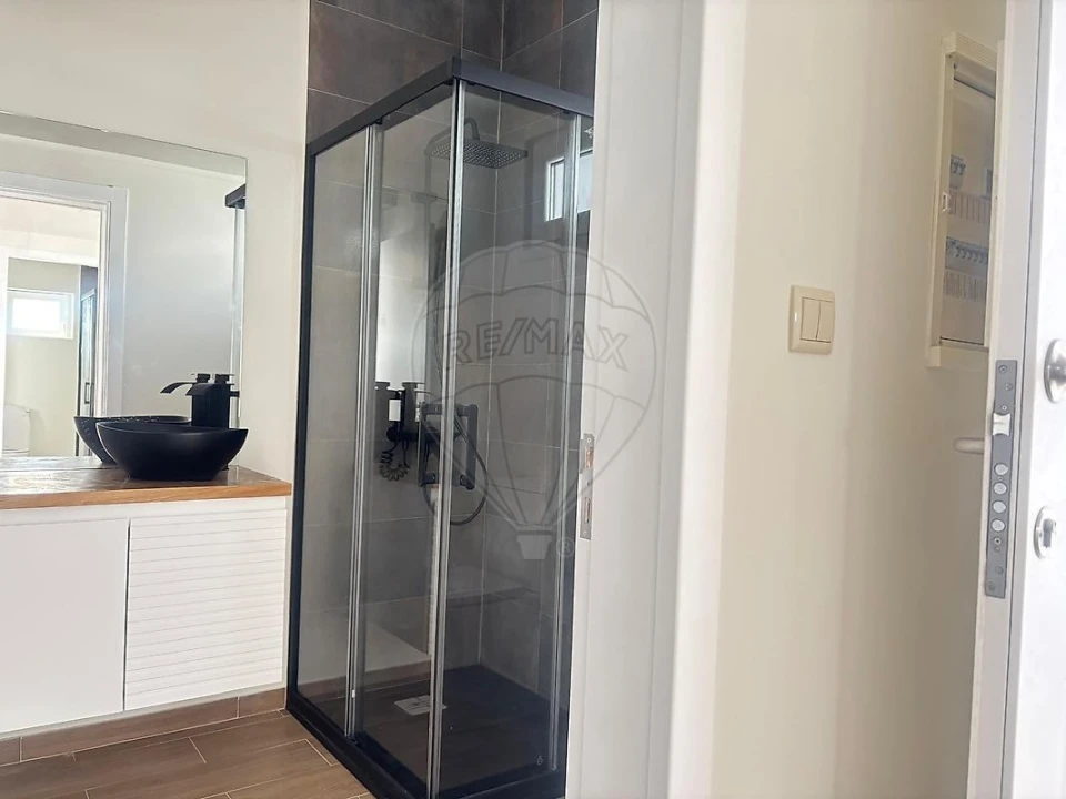 Moradia T3 para Arrendamento em Gulpilhares e Valadares Foto 7