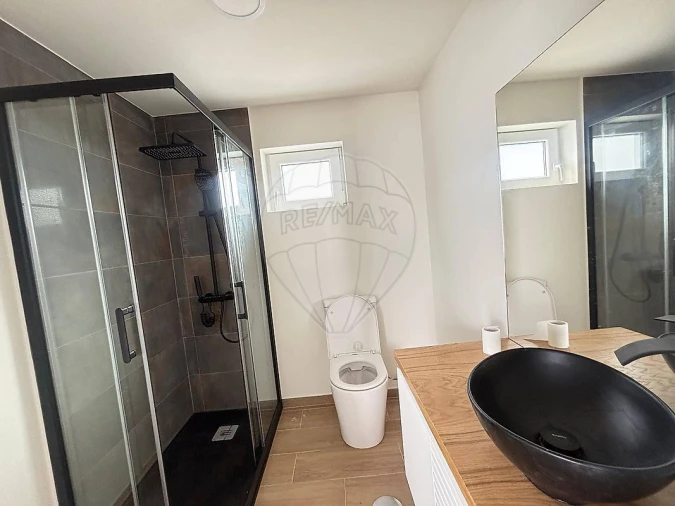 Moradia T3 para Arrendamento em Gulpilhares e Valadares Foto 15