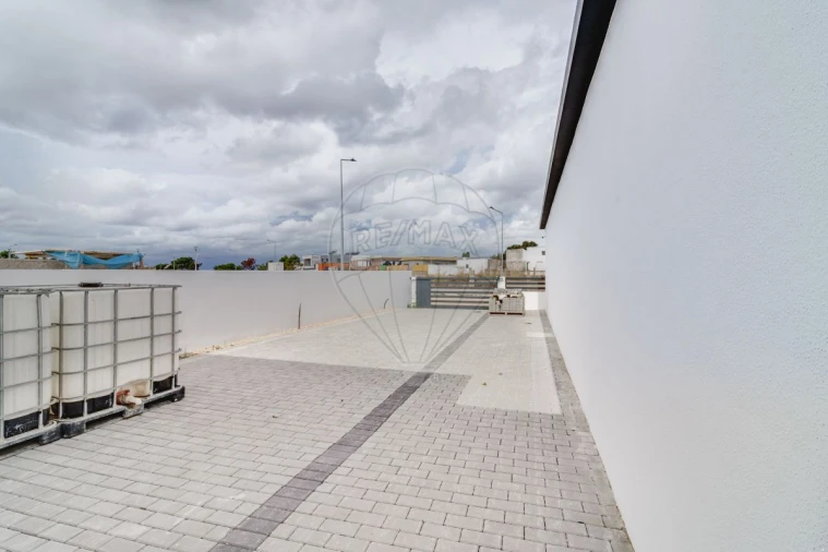 Moradia T3 para Venda em Quinta do Anjo Foto 44