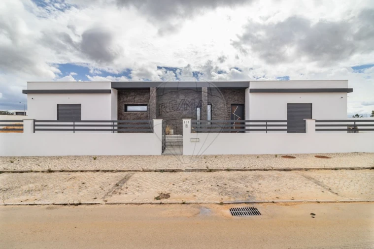 Moradia T3 para Venda em Quinta do Anjo Foto 1