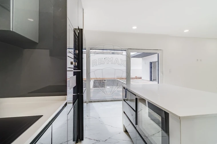 Moradia T3 para Venda em Quinta do Anjo Foto 20