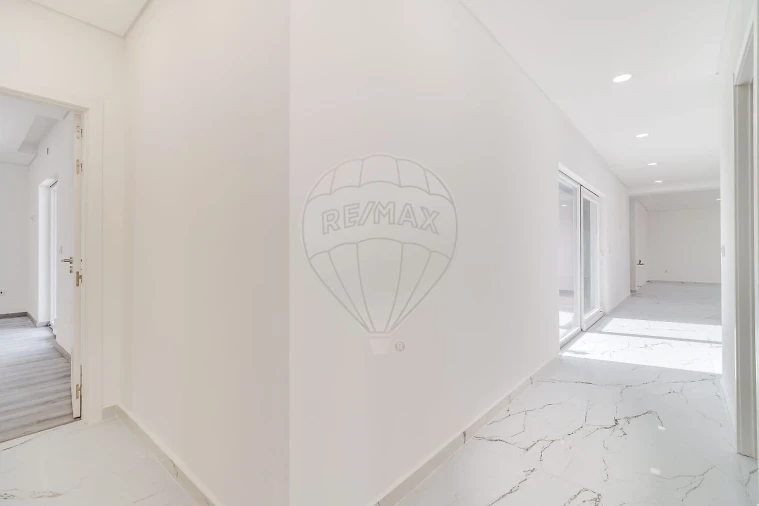 Moradia T3 para Venda em Quinta do Anjo Foto 15