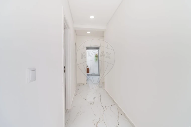 Moradia T3 para Venda em Quinta do Anjo Foto 13