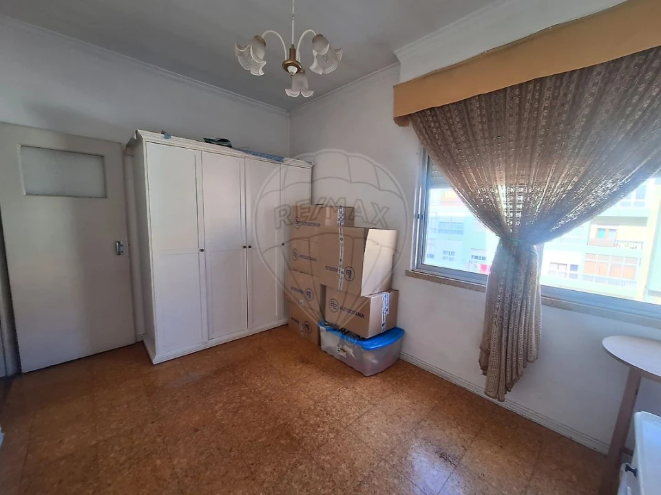 Prédio para Venda em Agualva e Mira-Sintra Foto 5