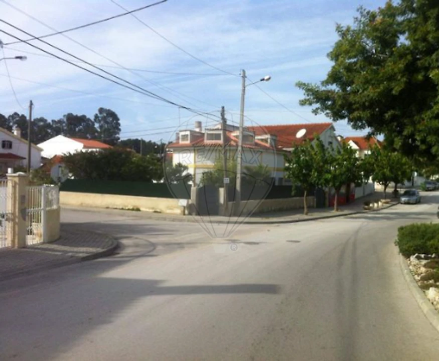 Terreno para Venda em Fernao Ferro Foto 1