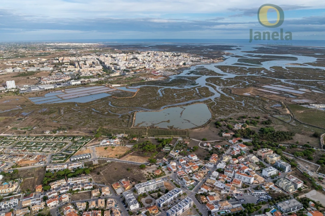 Moradia T4 para Venda em Montenegro Foto 34